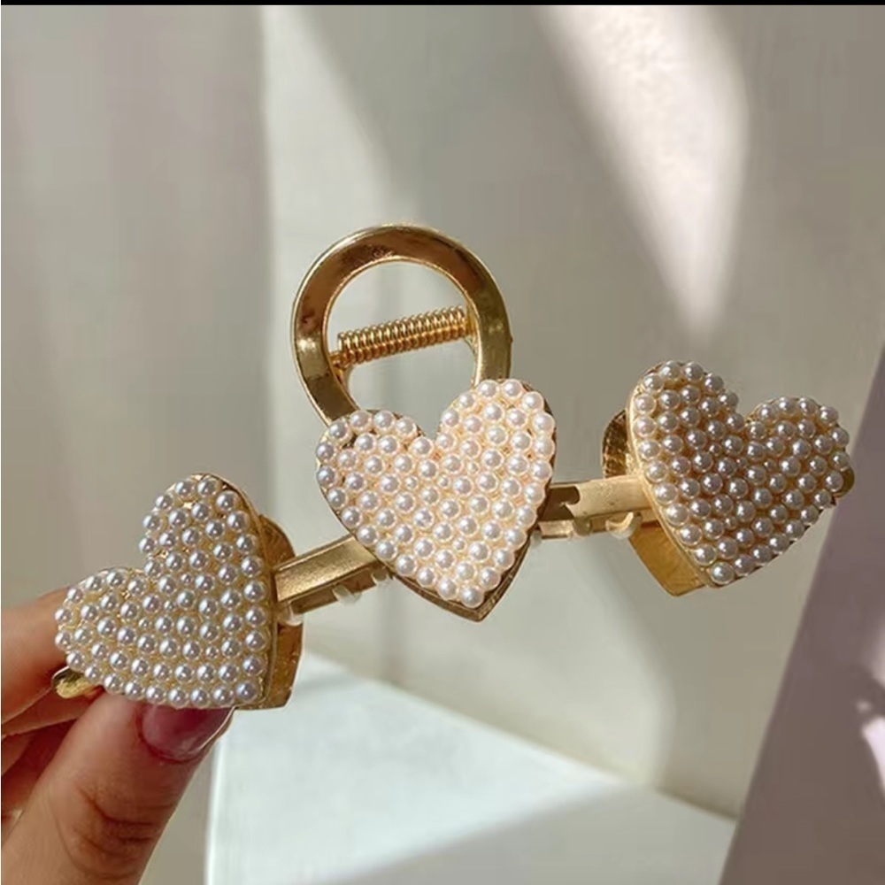 Gold Heart Rhinestone Hair Clips - Picture 7 of 8